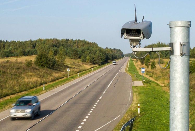 Pevné radary na Slovensku zrejme meškajú
