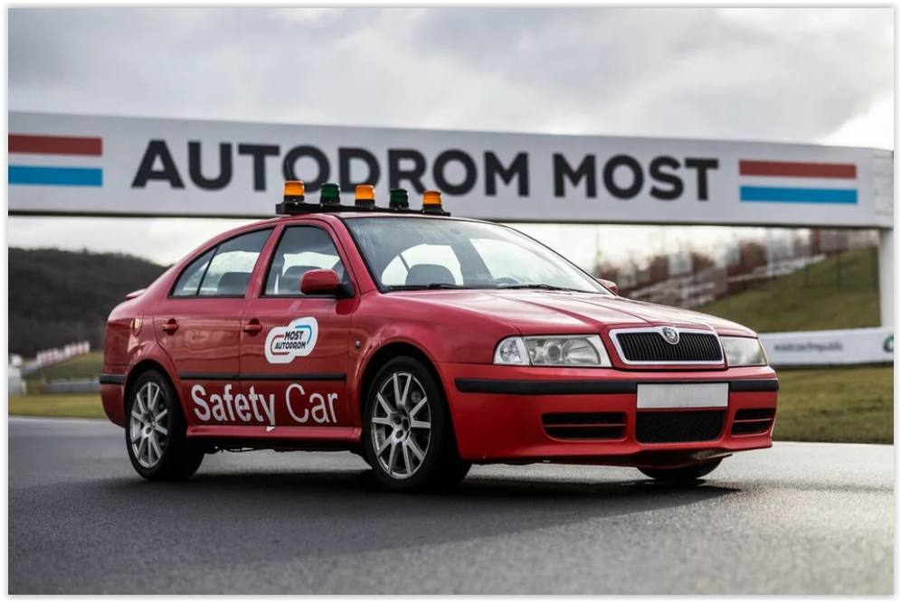 Škoda Octavia RS - Safety cars (1)